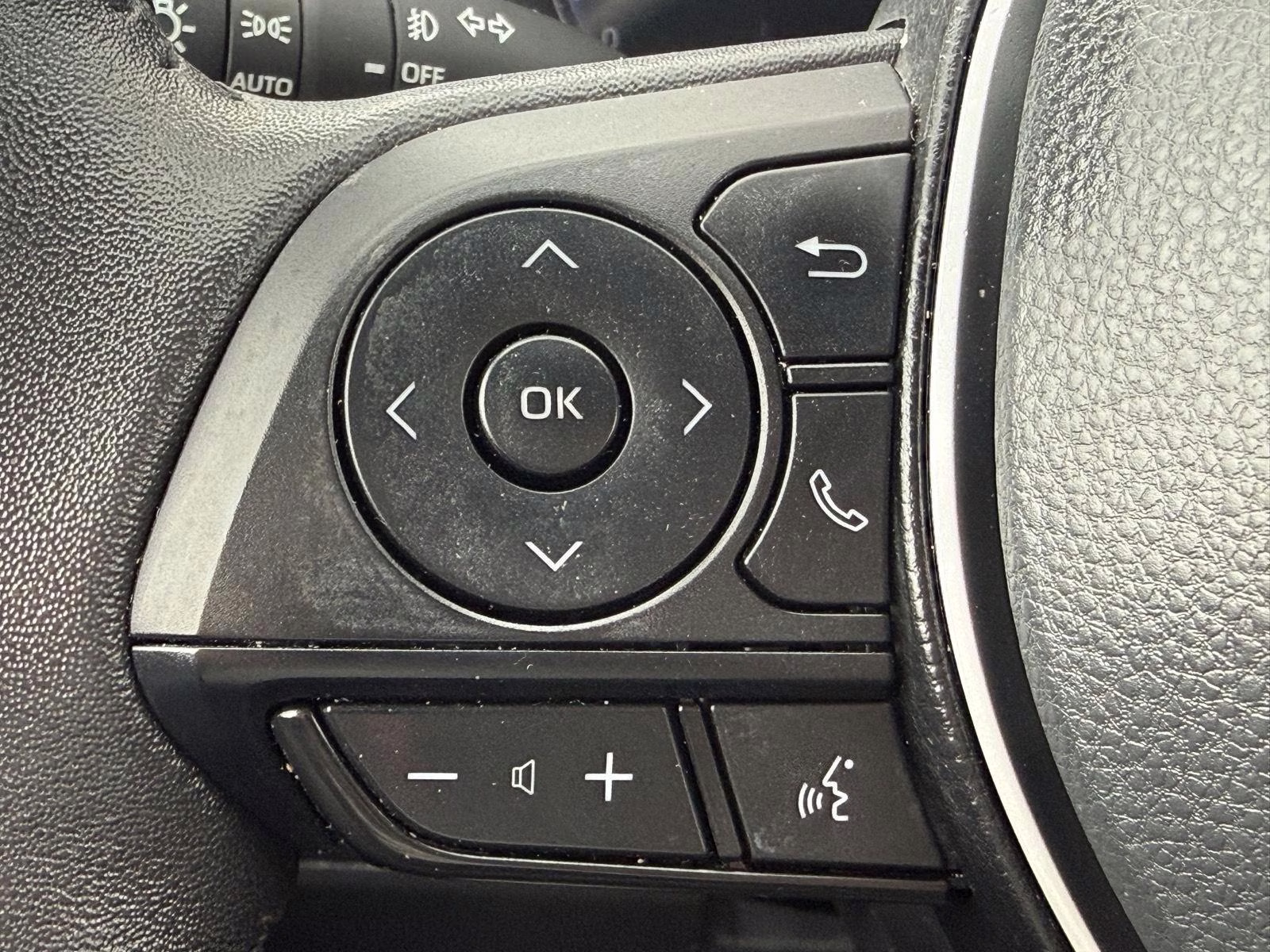 2025 Wind Chill Pearl Toyota RAV4 Limited AWD SUV