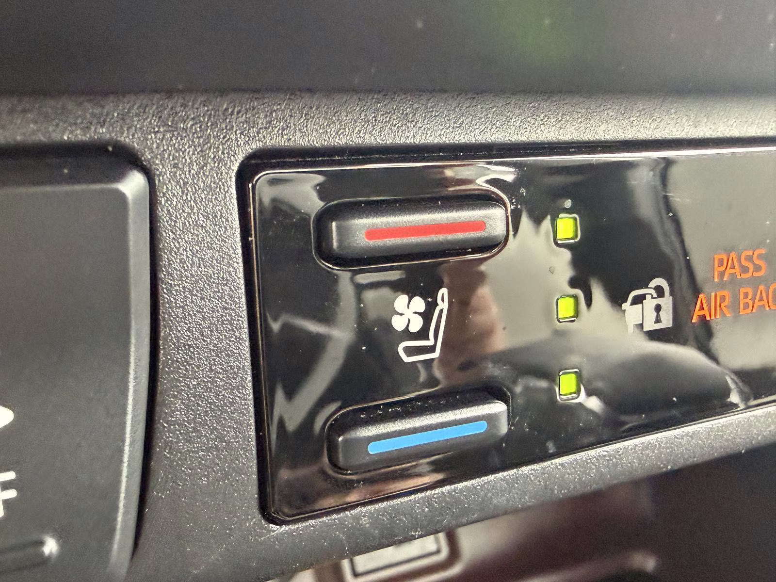 2025 Wind Chill Pearl Toyota RAV4 Limited AWD SUV