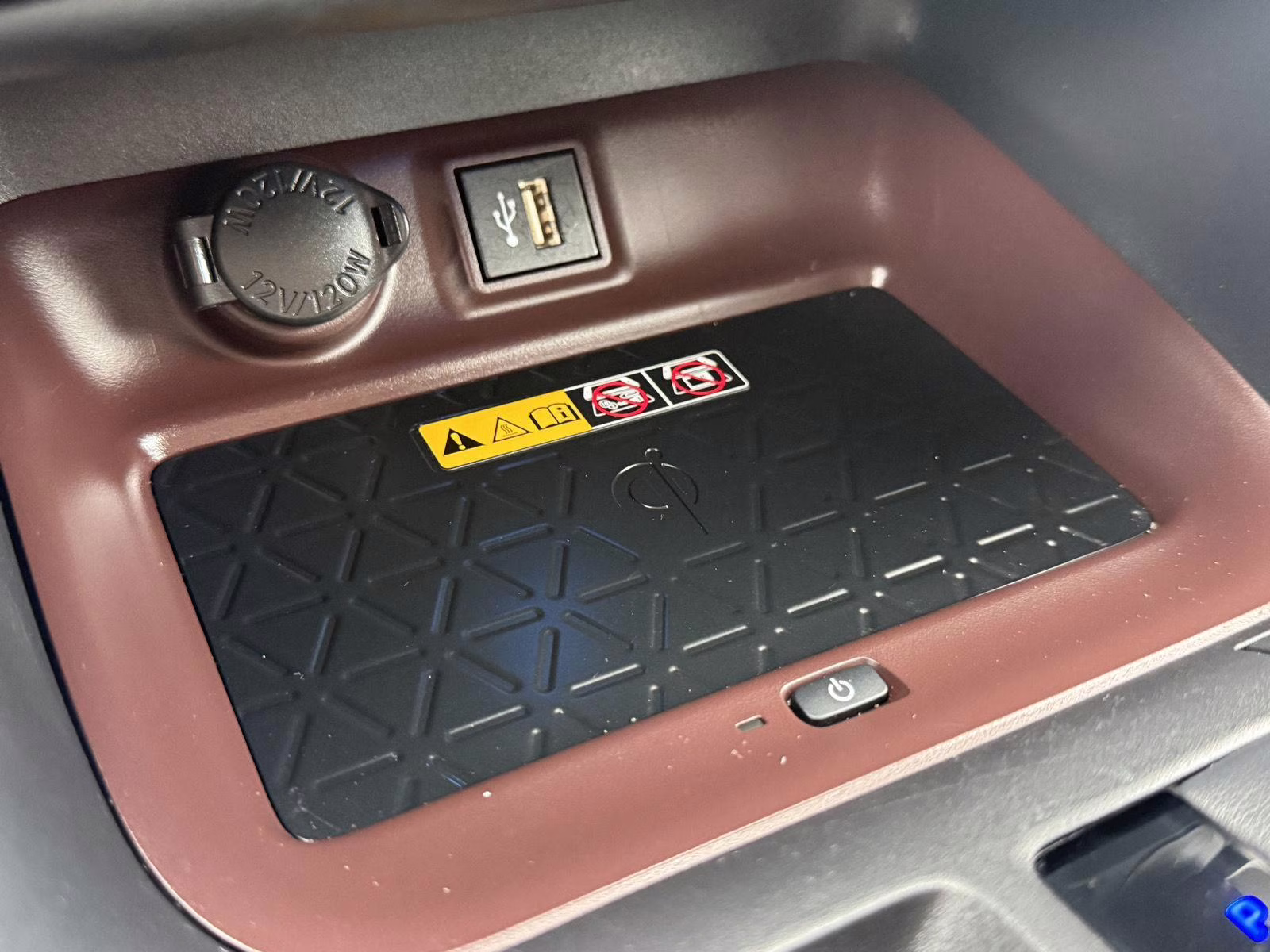 2025 Wind Chill Pearl Toyota RAV4 Limited AWD SUV