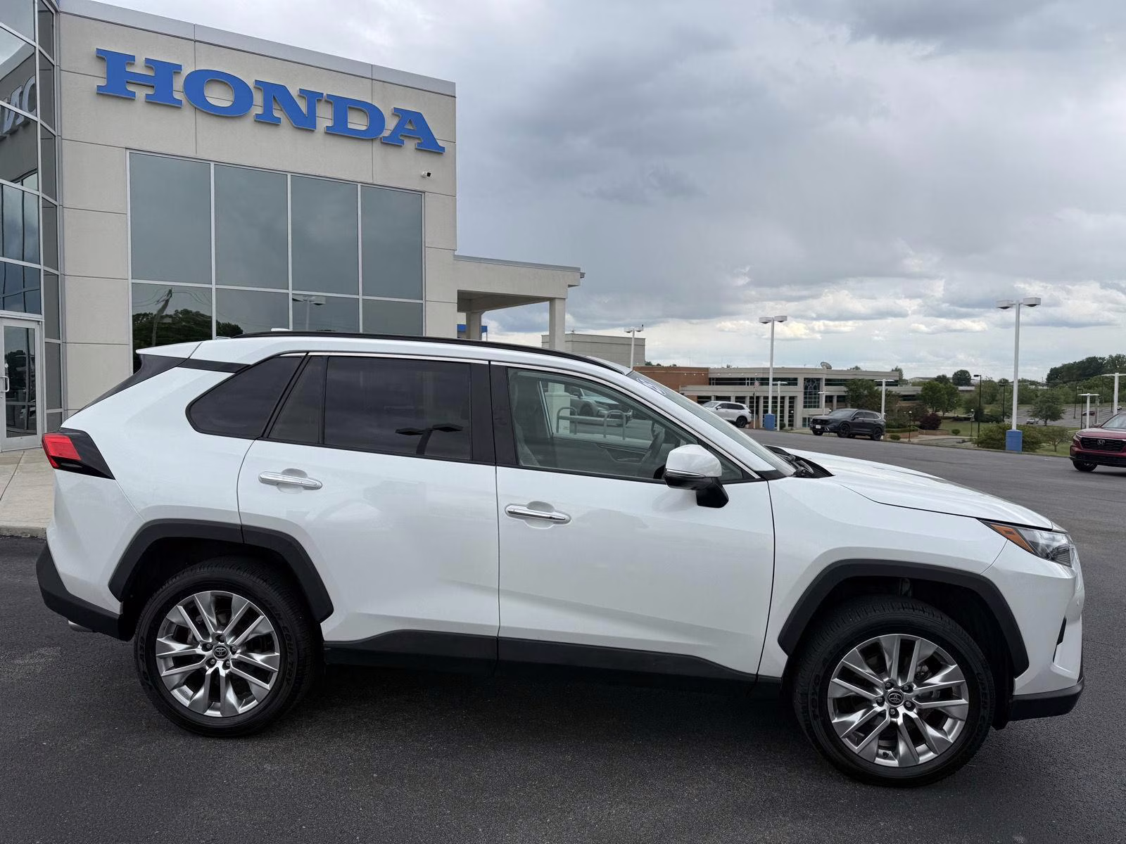 2025 Wind Chill Pearl Toyota RAV4 Limited AWD SUV