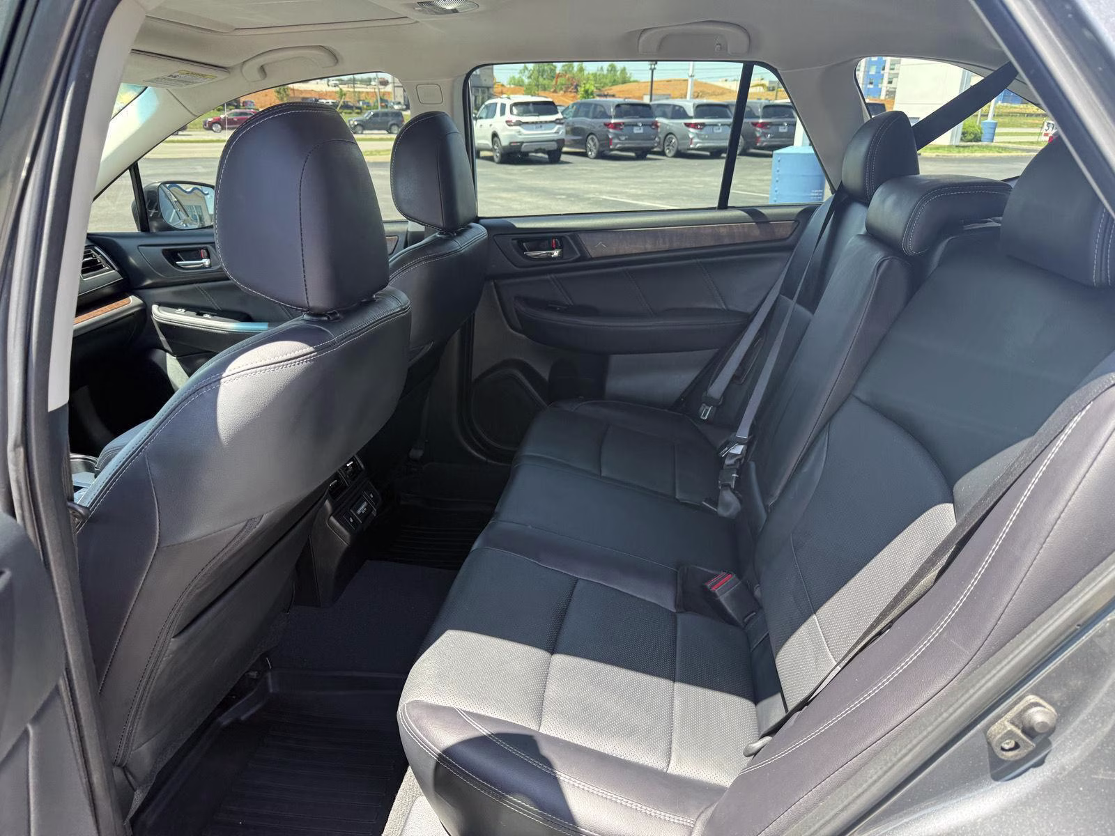 2018 Magnetite Gray Metallic Subaru Outback Limited AWD SUV