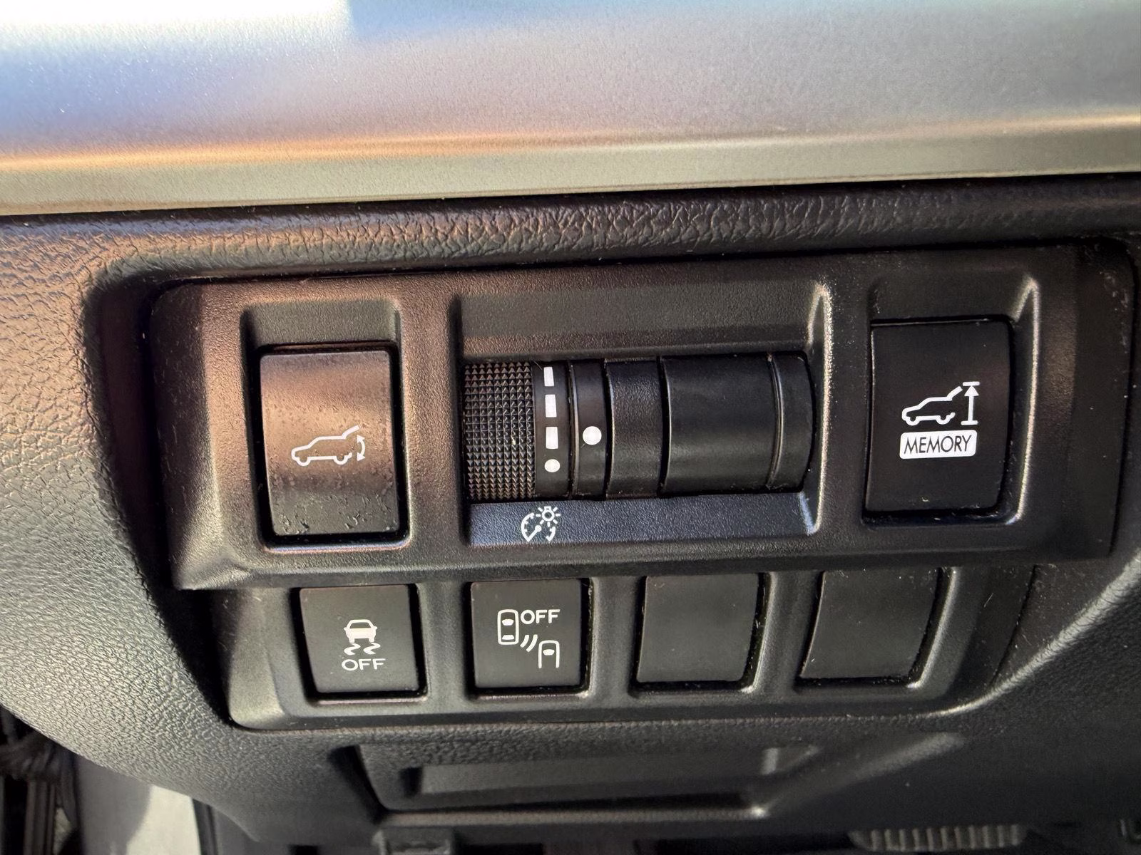 2018 Magnetite Gray Metallic Subaru Outback Limited AWD SUV