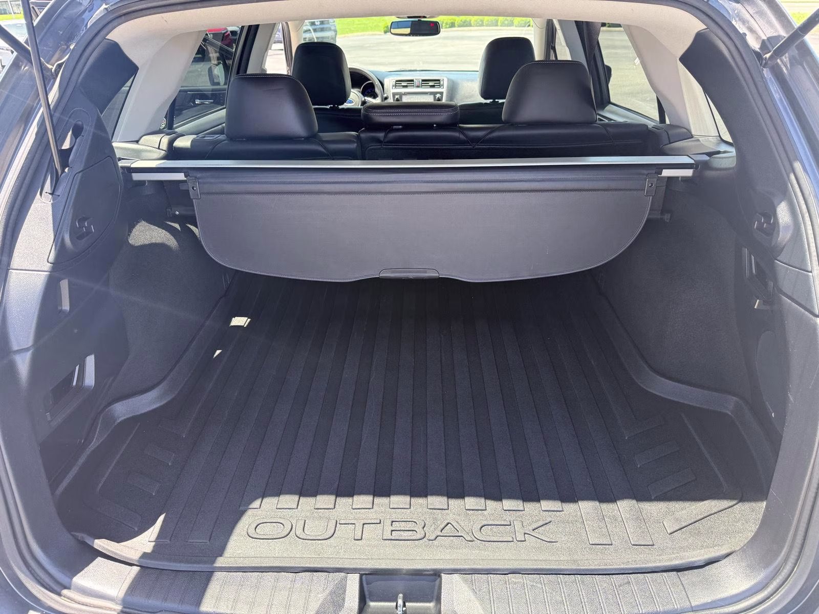 2018 Magnetite Gray Metallic Subaru Outback Limited AWD SUV