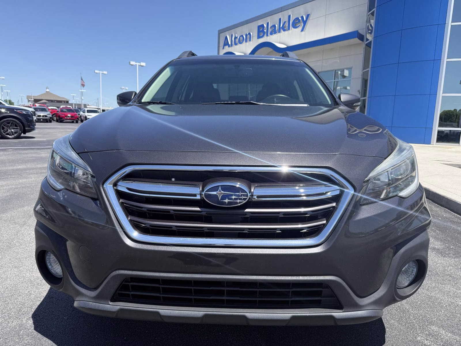 2018 Magnetite Gray Metallic Subaru Outback Limited AWD SUV