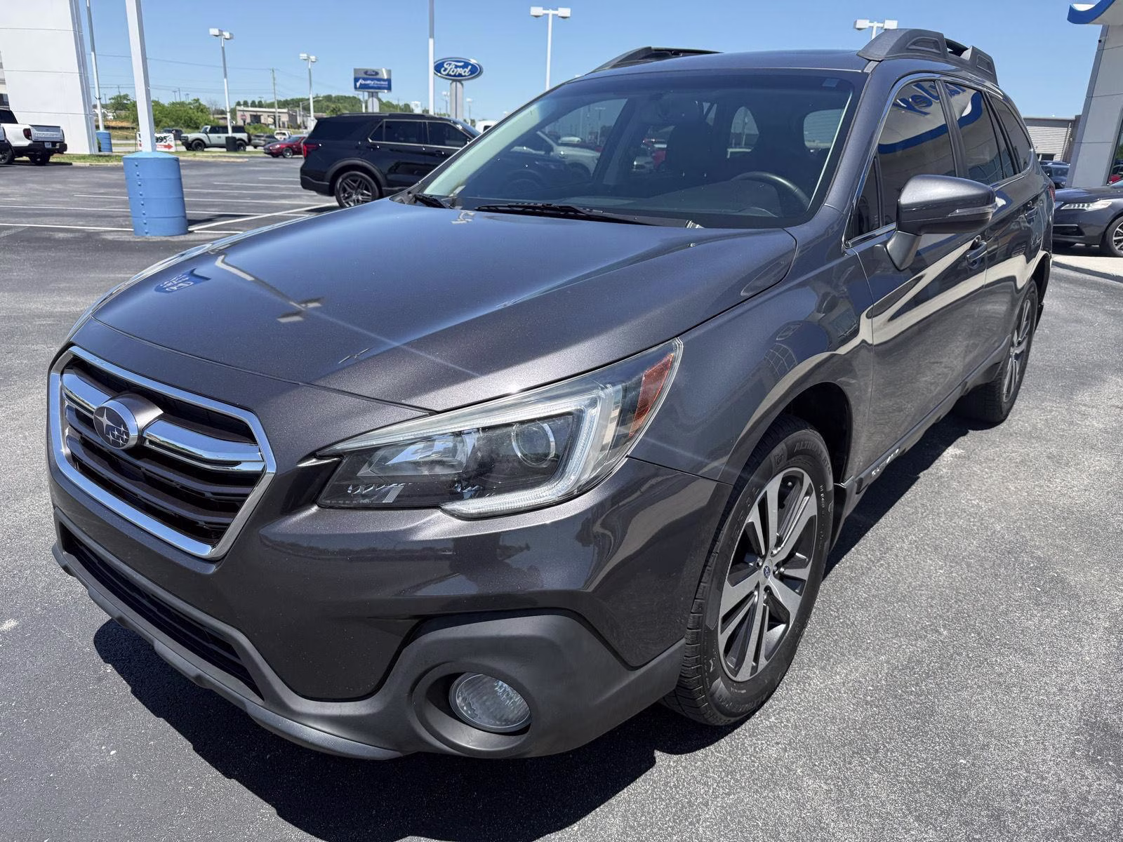 2018 Magnetite Gray Metallic Subaru Outback Limited AWD SUV