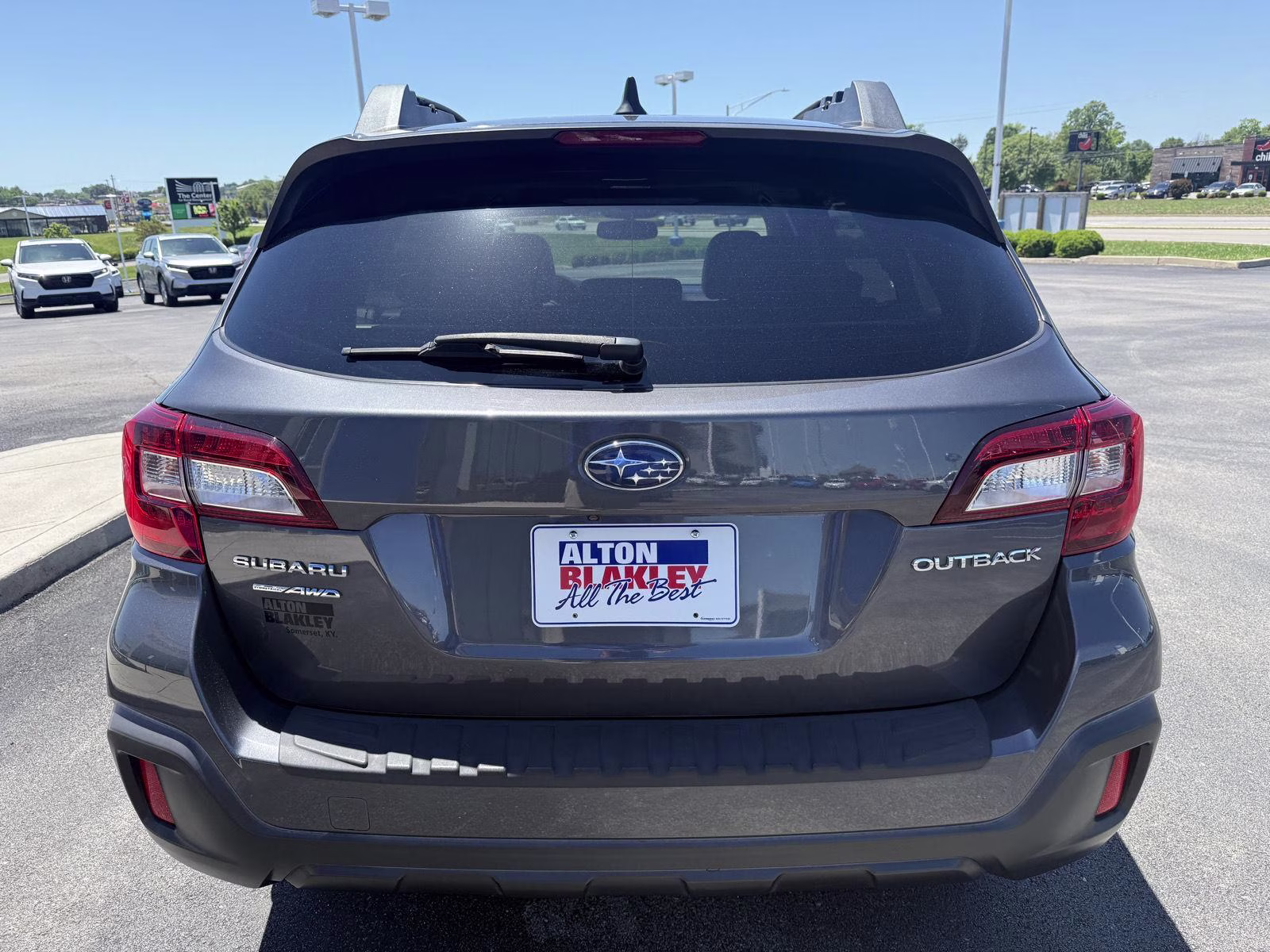 2018 Magnetite Gray Metallic Subaru Outback Limited AWD SUV