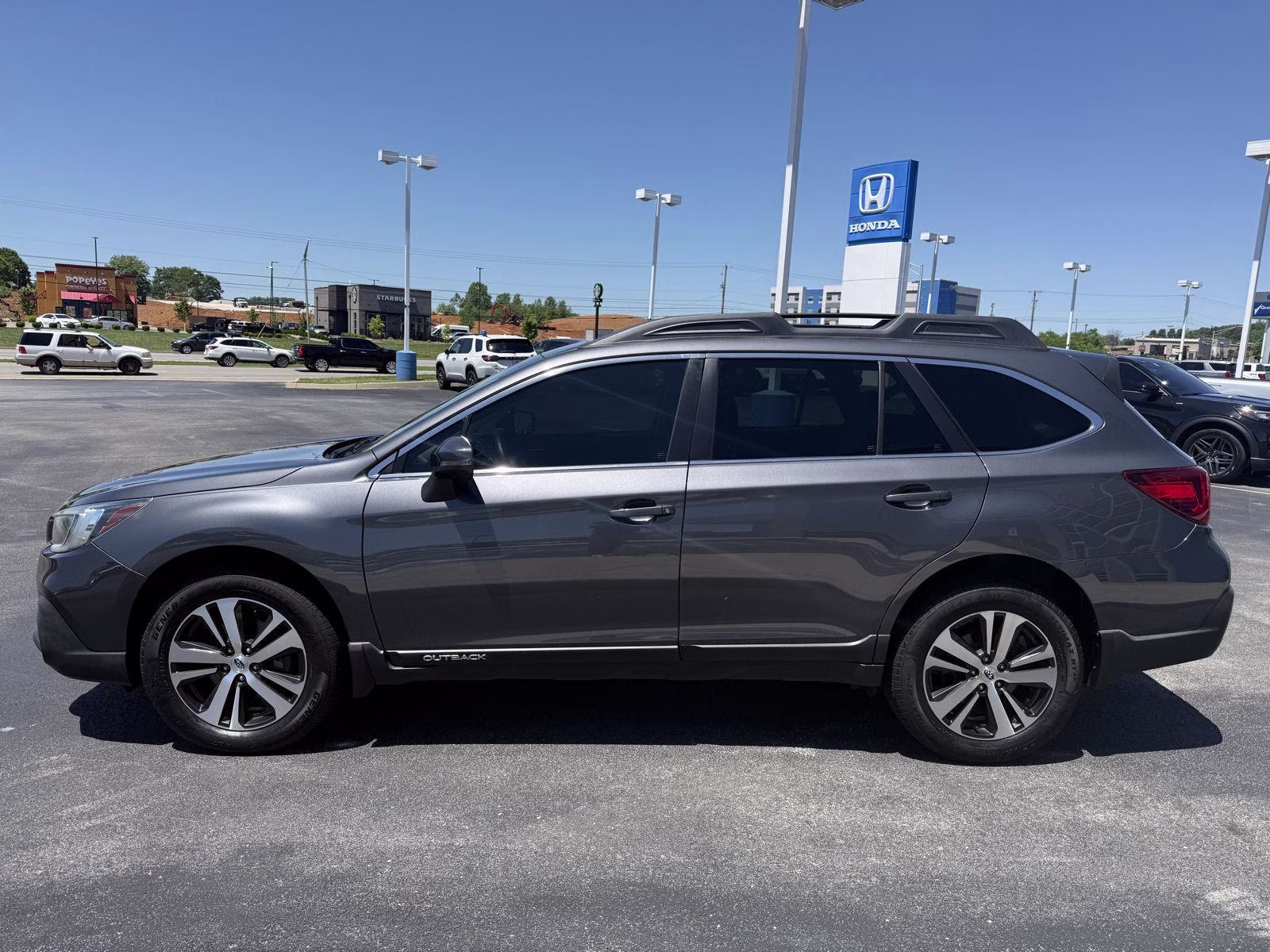 2018 Magnetite Gray Metallic Subaru Outback Limited AWD SUV