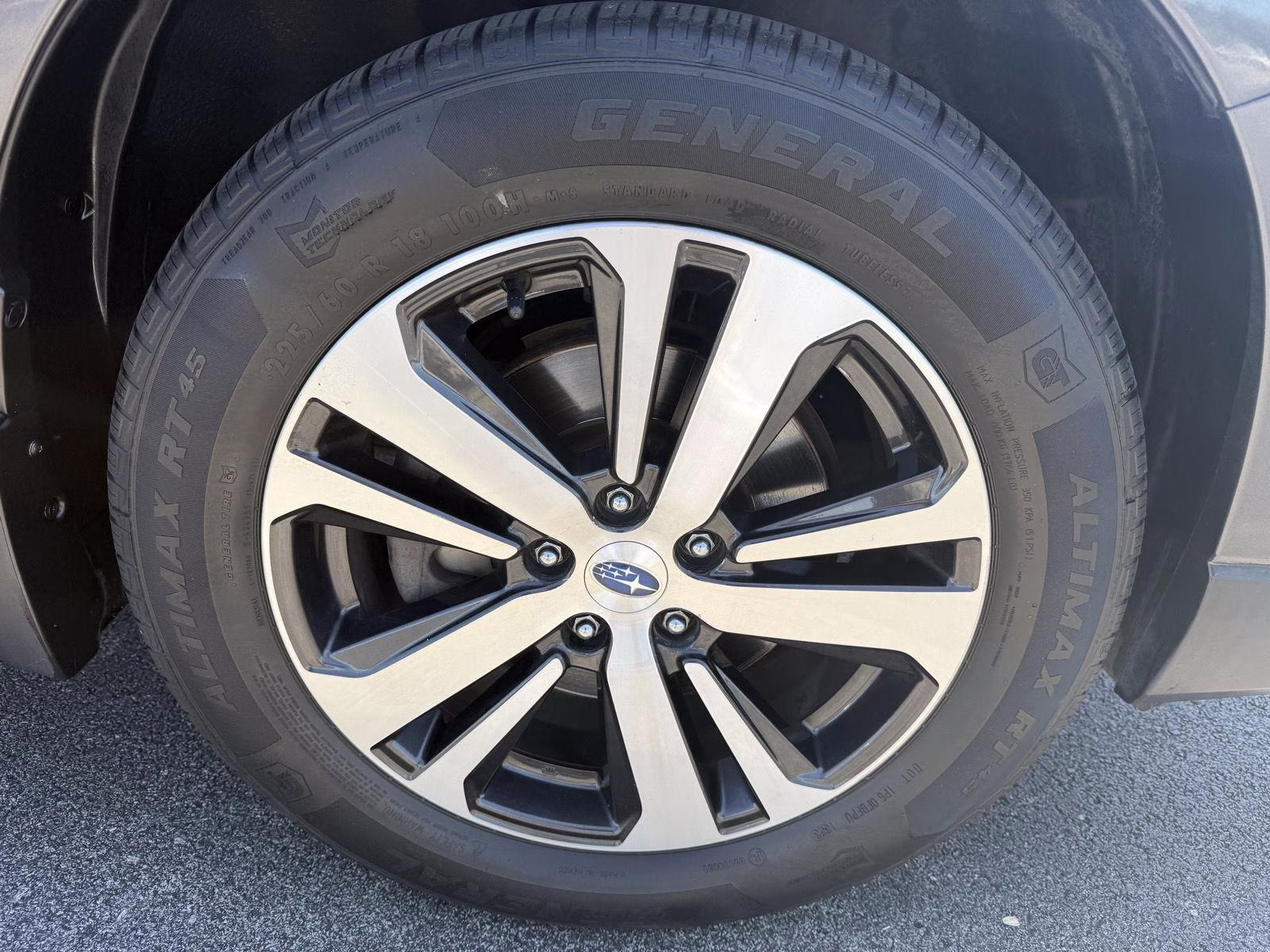 2018 Magnetite Gray Metallic Subaru Outback Limited AWD SUV