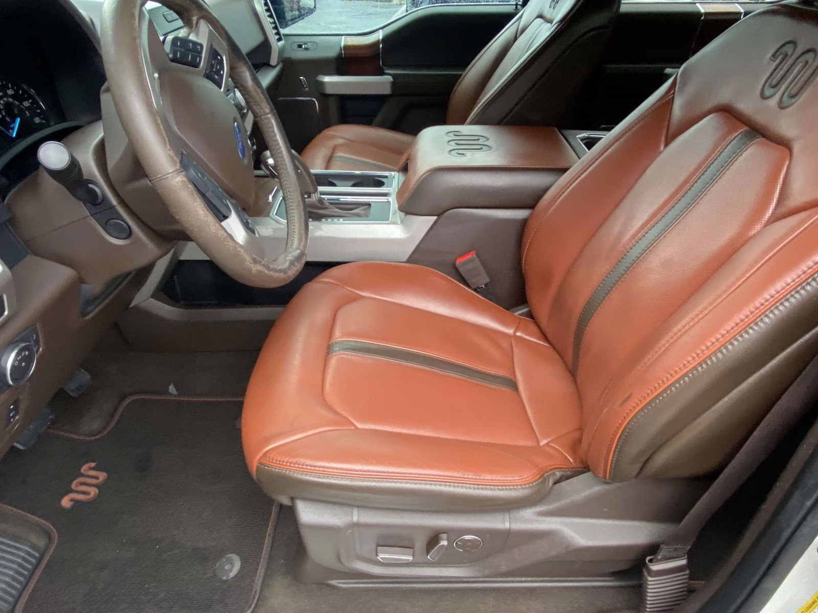 2019 White Platinum Metallic Tri-Coat Ford F-150 King Ranch 4X4 Truck