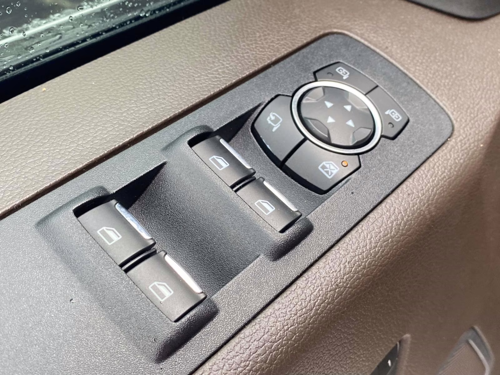 2019 White Platinum Metallic Tri-Coat Ford F-150 King Ranch 4X4 Truck