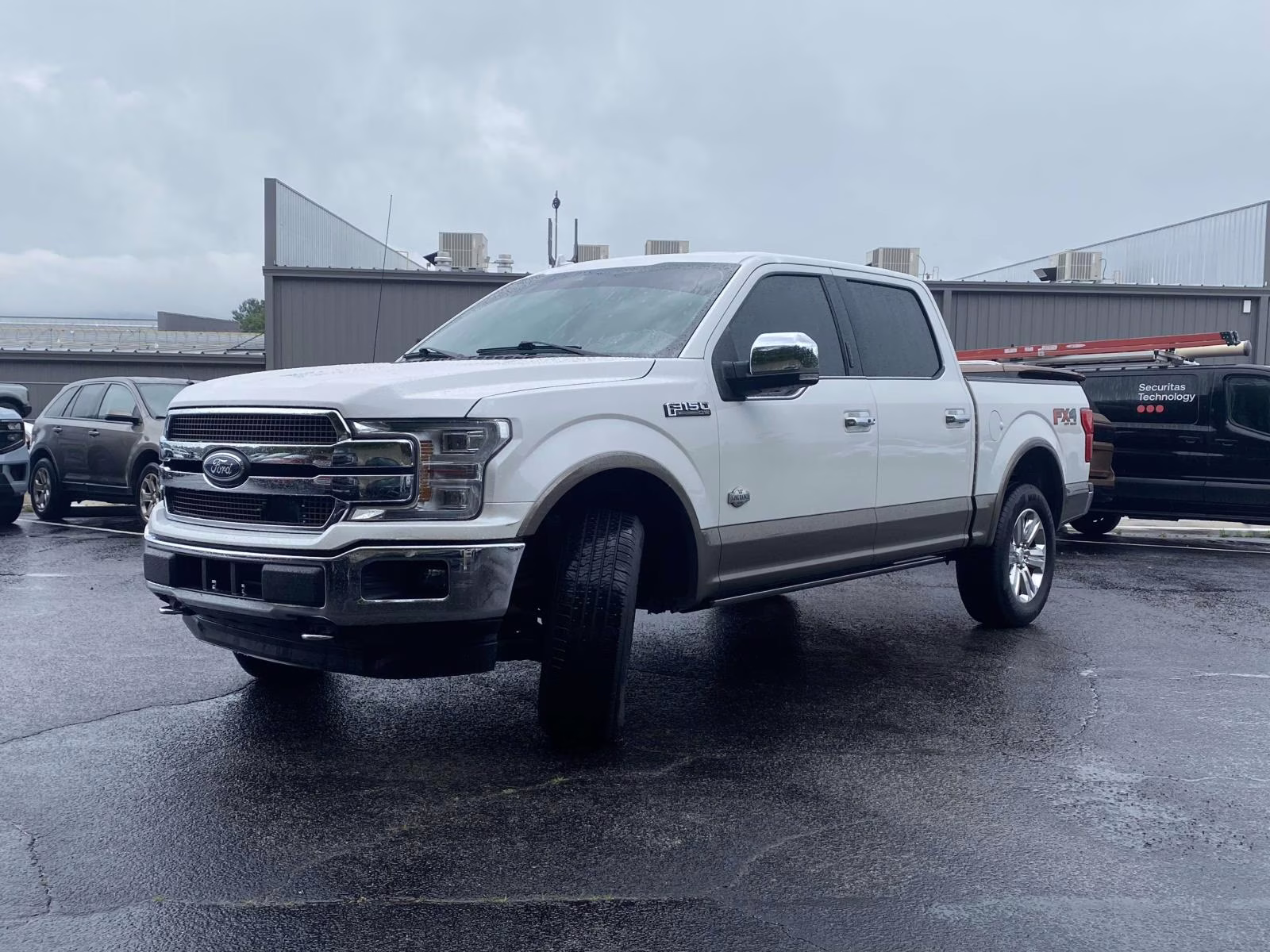 2019 White Platinum Metallic Tri-Coat Ford F-150 King Ranch 4X4 Truck