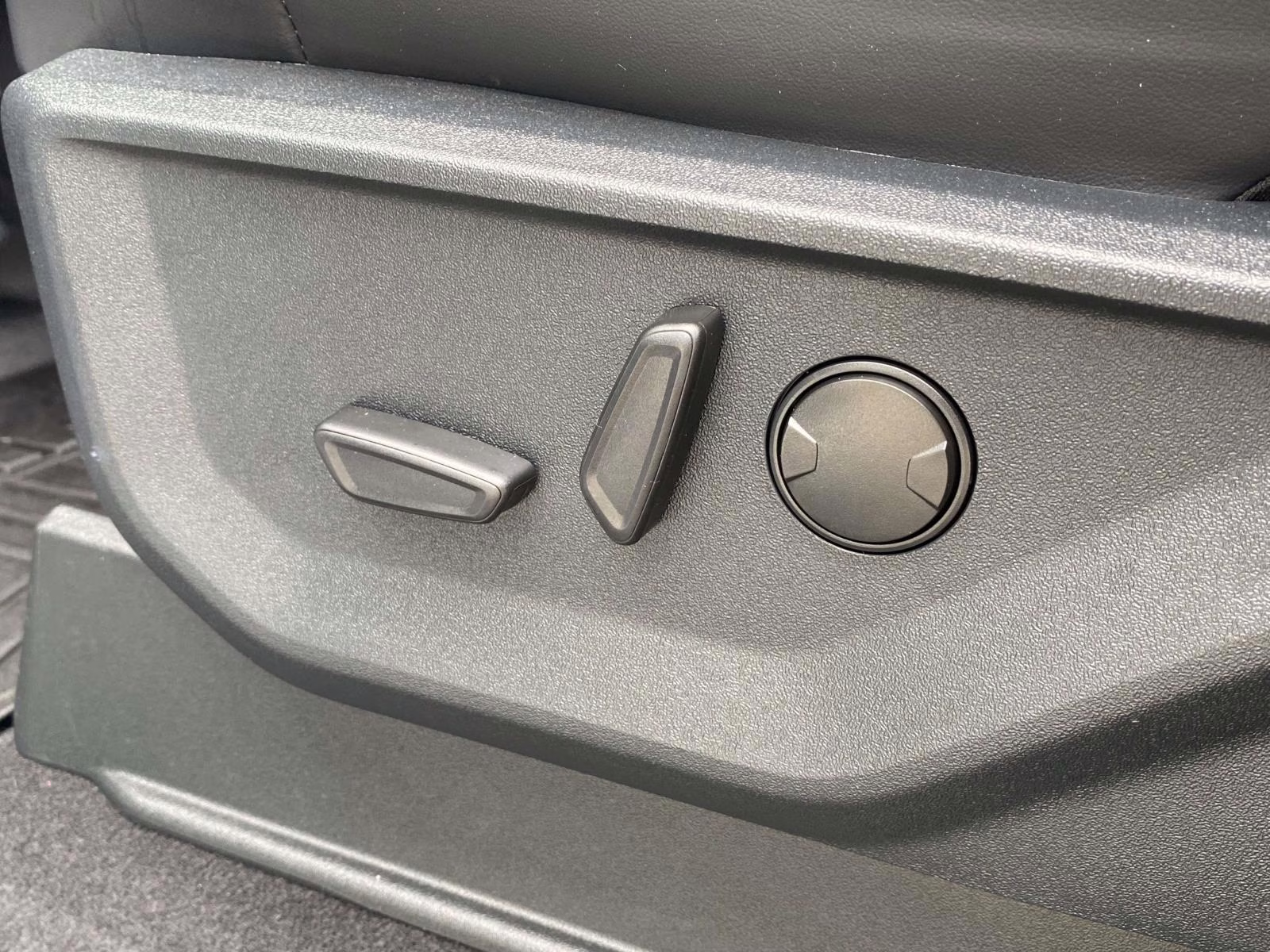 2025 Oxford White Ford F-150 Tremor 4X4 Truck