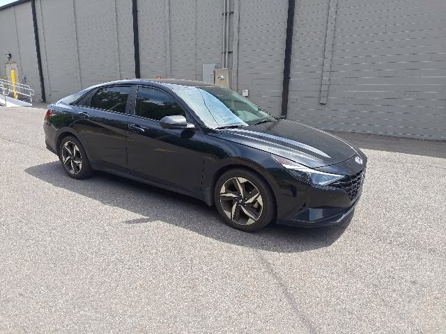 2023 Phantom Black Hyundai Elantra SEL FWD Sedan