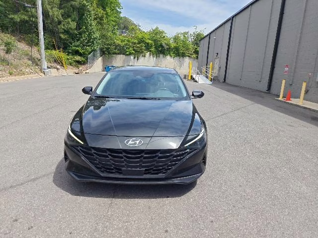 2023 Phantom Black Hyundai Elantra SEL FWD Sedan
