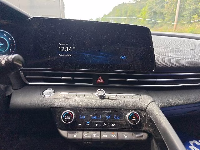 2023 Phantom Black Hyundai Elantra SEL FWD Sedan