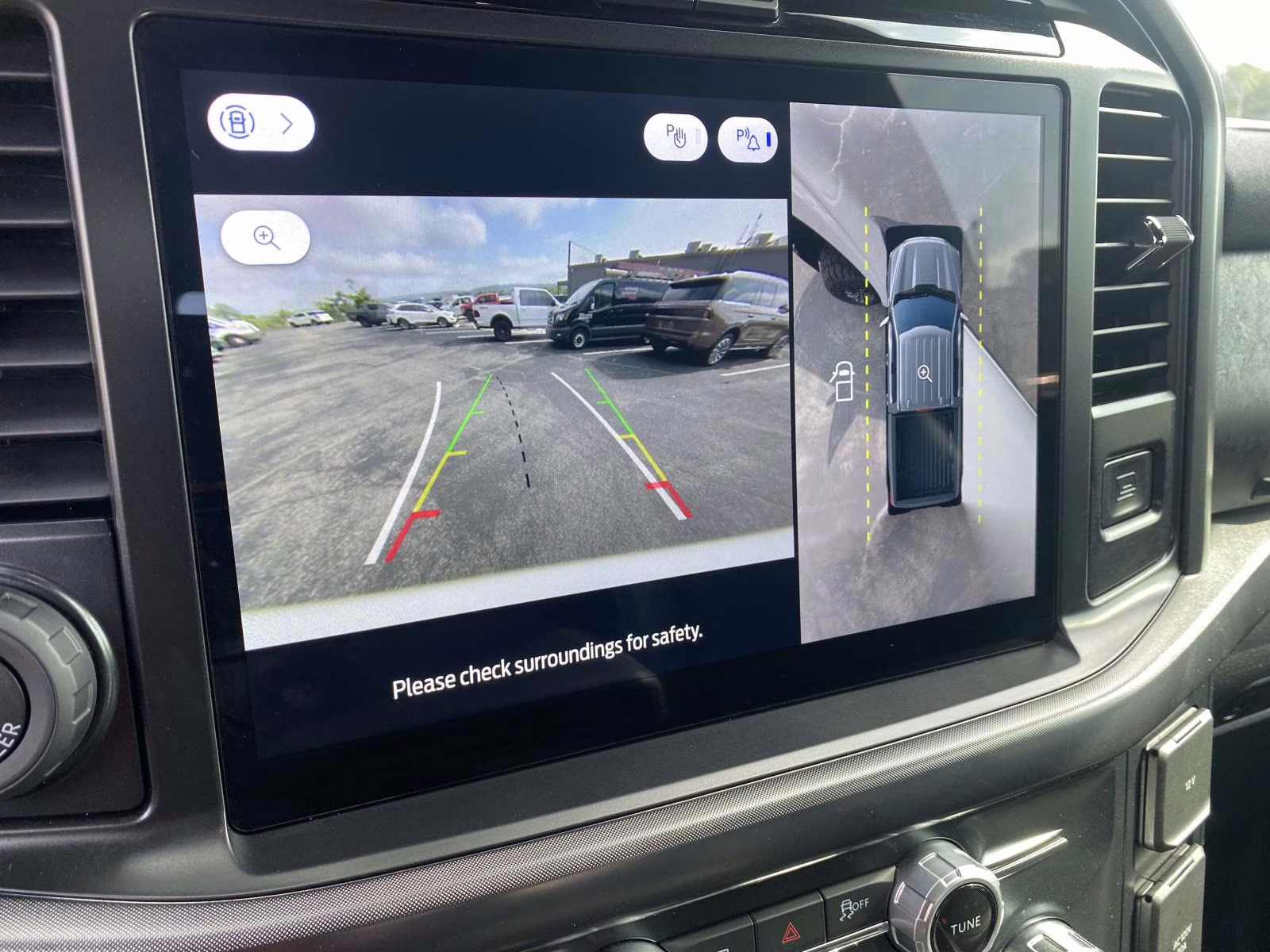 2025 Oxford White Ford F-150 Tremor 4X4 Truck