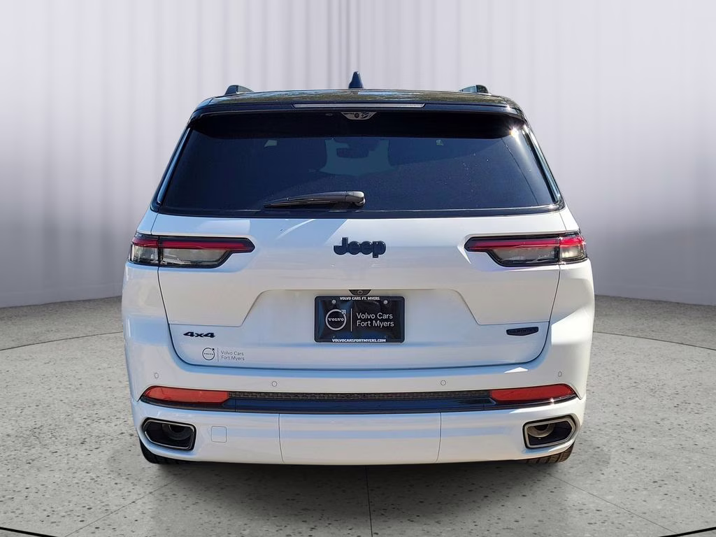 2025 White Jeep Grand Cherokee L Summit Reserve 4X4 SUV