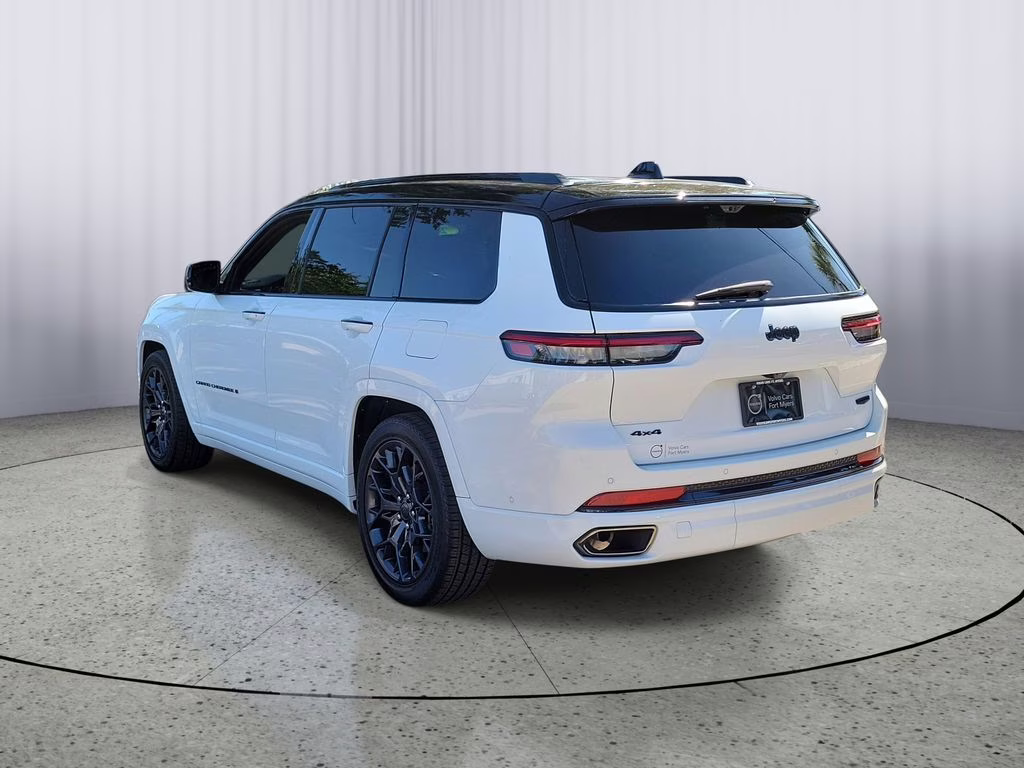 2025 White Jeep Grand Cherokee L Summit Reserve 4X4 SUV
