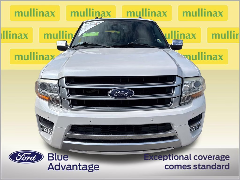 2017 White Platinum Metallic Tri-Coat Ford Expedition Platinum RWD SUV