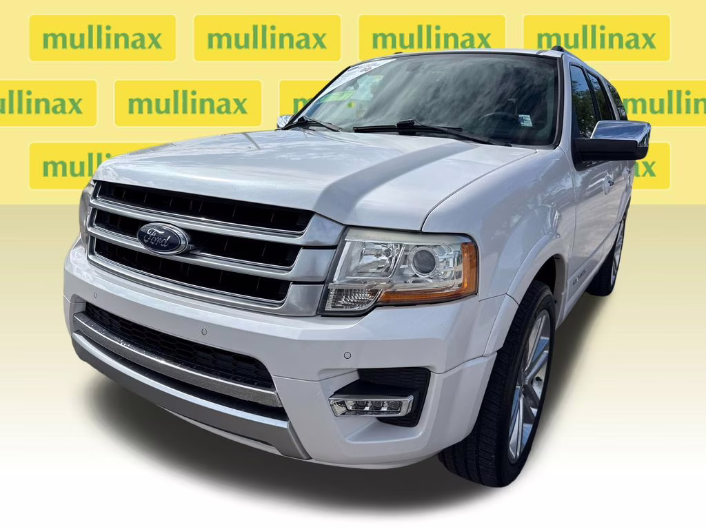 2017 White Platinum Metallic Tri-Coat Ford Expedition Platinum RWD SUV