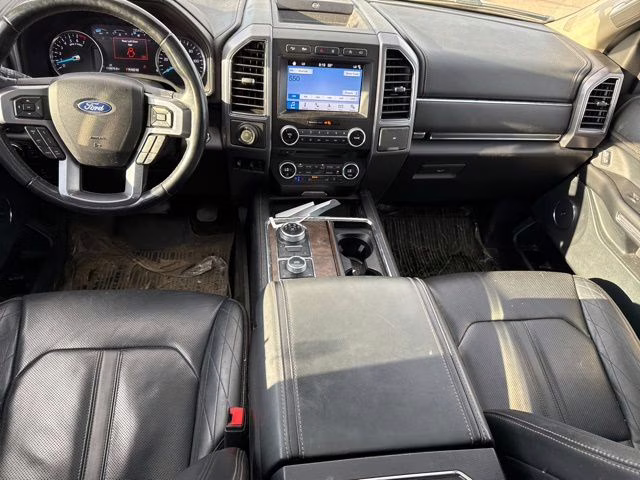 2018 White Platinum Metallic Tri-Coat Ford Expedition Max Platinum 4X4 SUV