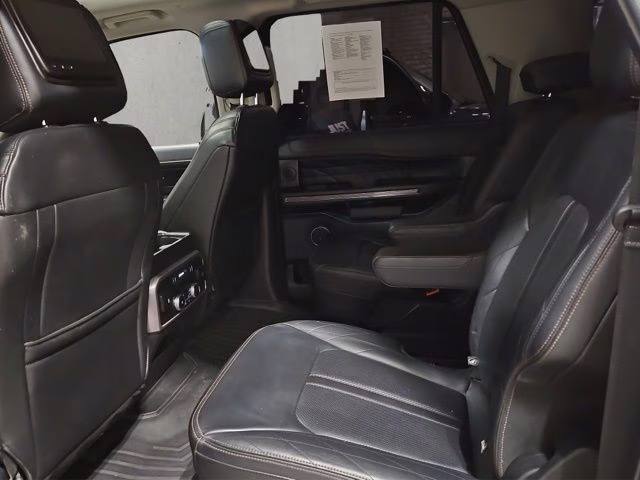 2018 White Platinum Metallic Tri-Coat Ford Expedition Max Platinum 4X4 SUV