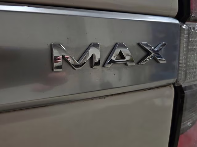 2018 White Platinum Metallic Tri-Coat Ford Expedition Max Platinum 4X4 SUV