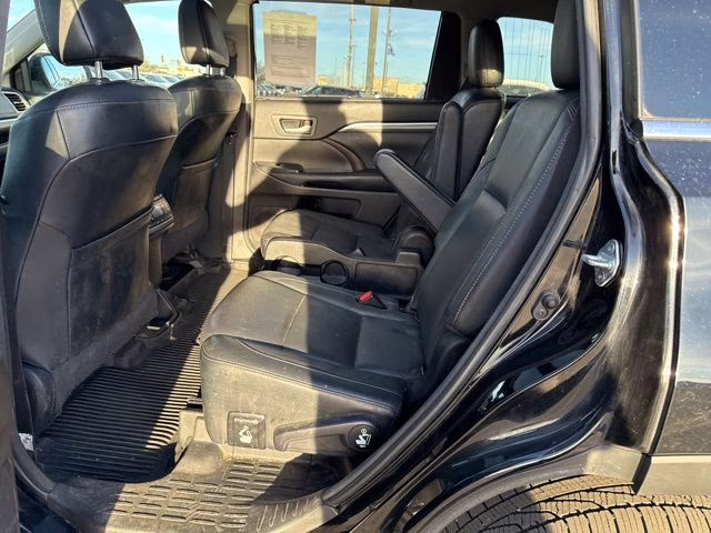 2018 Midnight Black Metallic Toyota Highlander Hybrid Limited Platinum AWD SUV