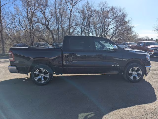 2023 Diamond Black Crystal Pearlcoat Ram 1500 Laramie 4X4 Truck