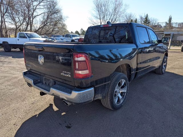 2023 Diamond Black Crystal Pearlcoat Ram 1500 Laramie 4X4 Truck