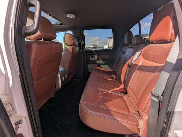 2014 White Platinum Clearcoat Metallic Ford F-150 King Ranch 4X4 Truck