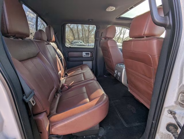 2014 White Platinum Clearcoat Metallic Ford F-150 King Ranch 4X4 Truck