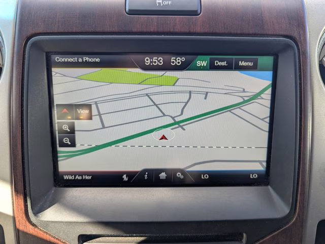 2014 White Platinum Clearcoat Metallic Ford F-150 King Ranch 4X4 Truck