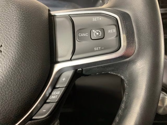 2023 Diamond Black Crystal Pearlcoat Ram 1500 Laramie 4X4 Truck