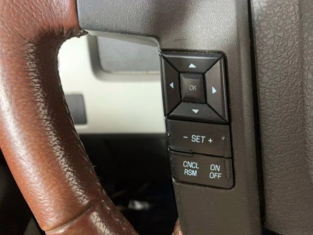 2014 White Platinum Metallic Tri-Coat Ford F-150 King Ranch 4X4 Truck