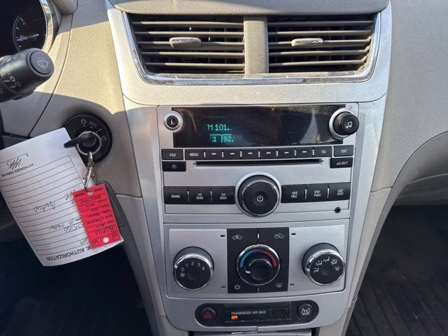 2010 Summit White Chevrolet Malibu LT FWD Sedan