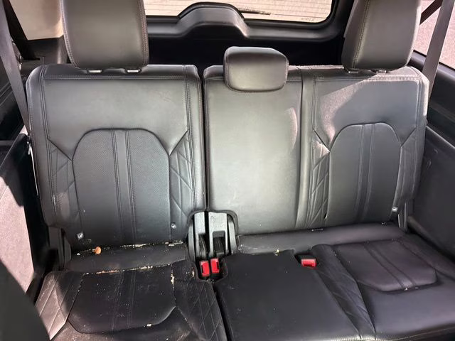 2018 White Platinum Metallic Tri-Coat Ford Expedition Max Platinum 4X4 SUV