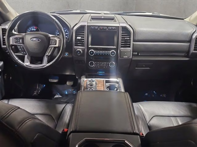 2018 White Platinum Metallic Tri-Coat Ford Expedition Max Platinum 4X4 SUV