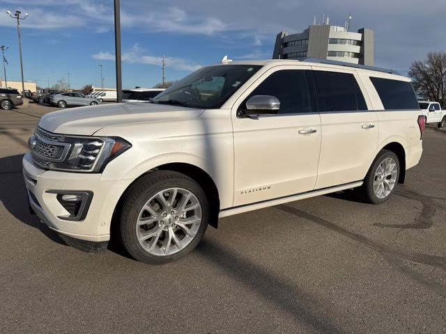 2018 White Platinum Metallic Tri-Coat Ford Expedition Max Platinum 4X4 SUV