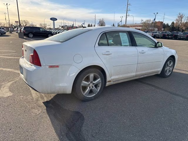2010 Summit White Chevrolet Malibu LT FWD Sedan