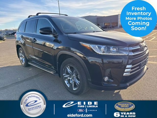 2018 Midnight Black Metallic Toyota Highlander Hybrid Limited Platinum AWD SUV