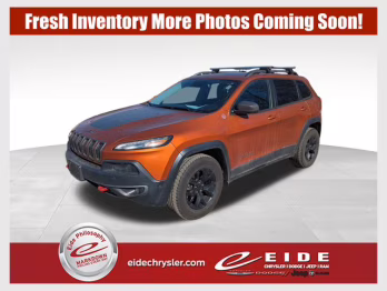 2015 Mango Tango Pearlcoat Jeep Cherokee Trailhawk 4X4 SUV