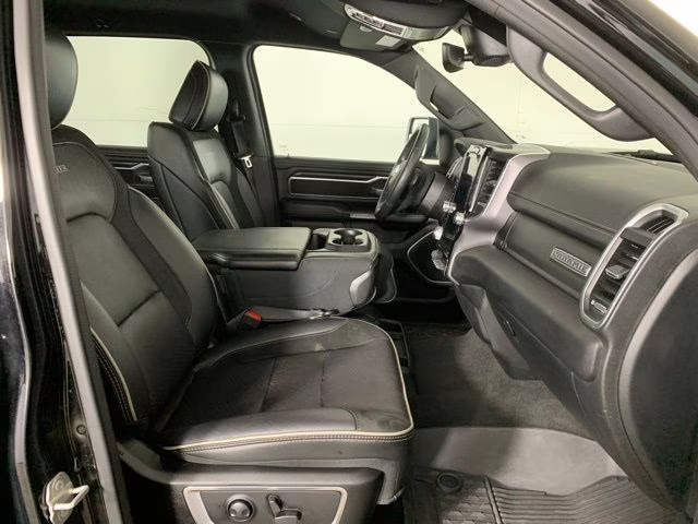 2023 Diamond Black Crystal Pearlcoat Ram 1500 Laramie 4X4 Truck