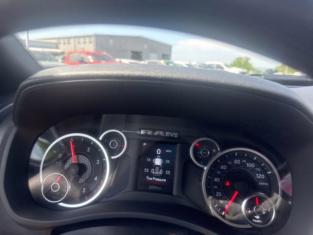 2025 Diamond Black Crystal Pearlcoat Ram 2500 Tradesman 4X4 Truck