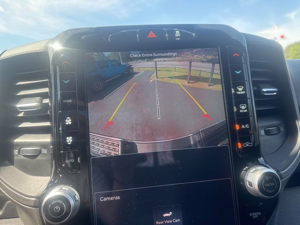 2025 Diamond Black Crystal Pearlcoat Ram 2500 Tradesman 4X4 Truck