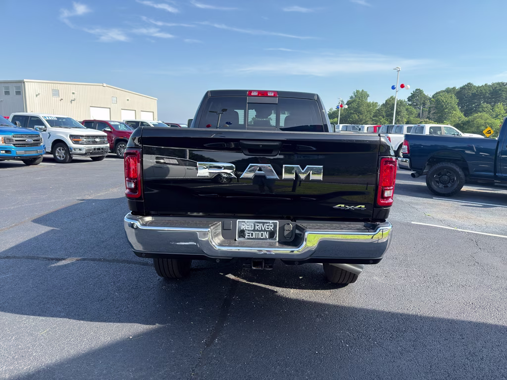 2025 Diamond Black Crystal Pearlcoat Ram 2500 Tradesman 4X4 Truck