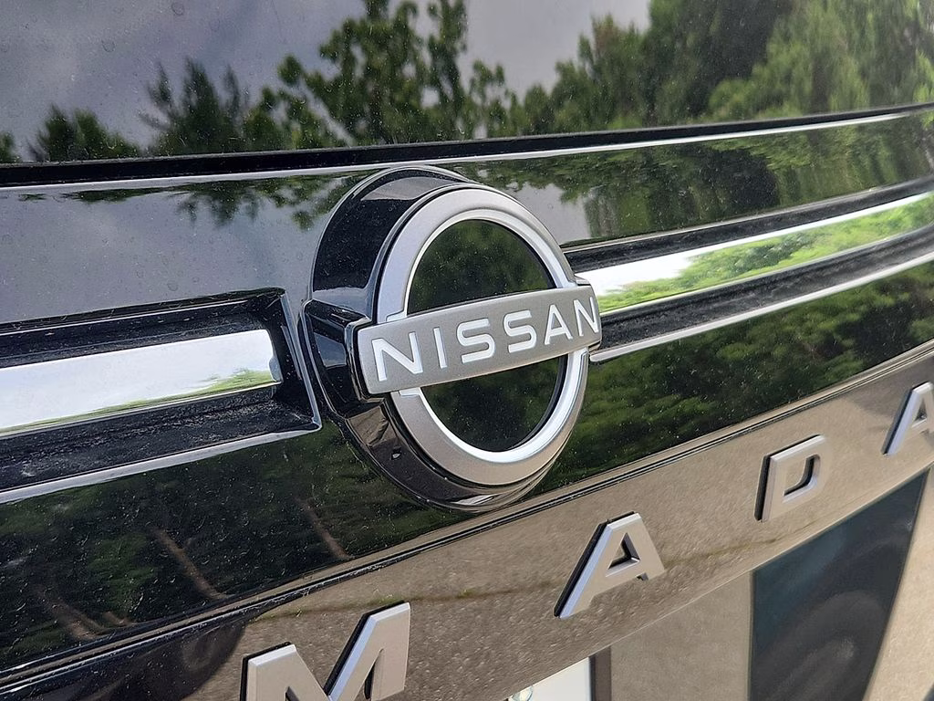 2026 Alpine Metallic Nissan Armada Platinum 4X4 SUV