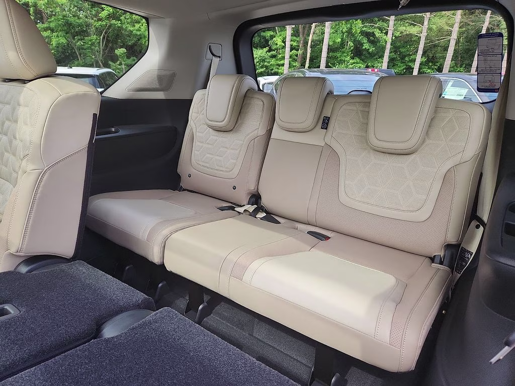 2026 Alpine Metallic Nissan Armada Platinum 4X4 SUV