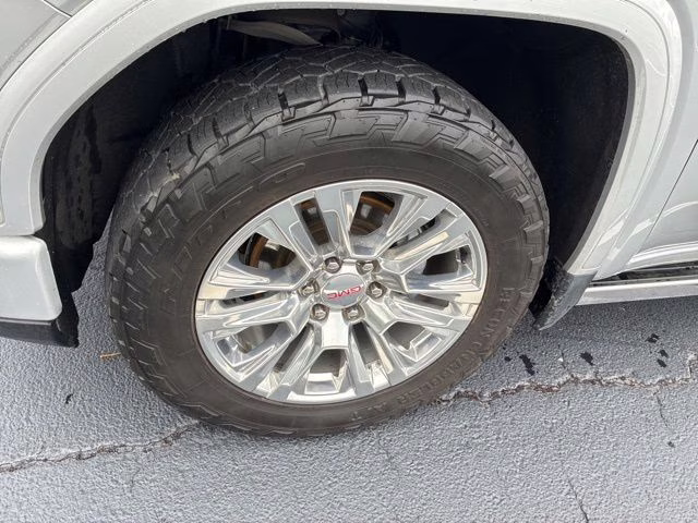 2022 Quicksilver Metallic GMC Sierra 1500 Denali 4X4 Truck
