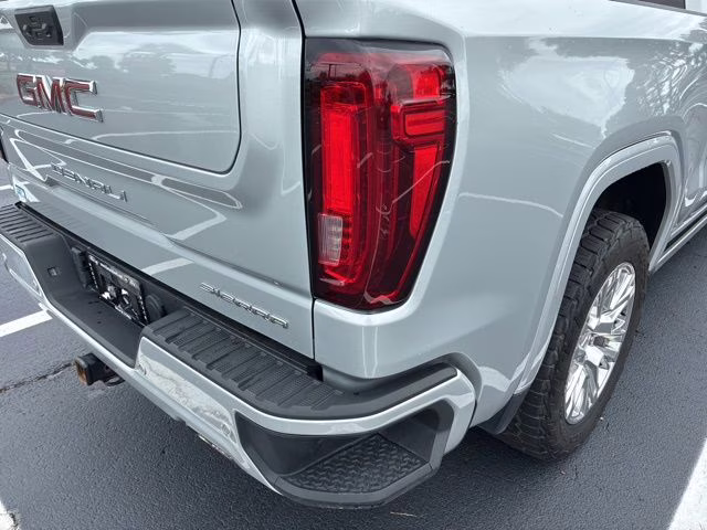 2022 Quicksilver Metallic GMC Sierra 1500 Denali 4X4 Truck